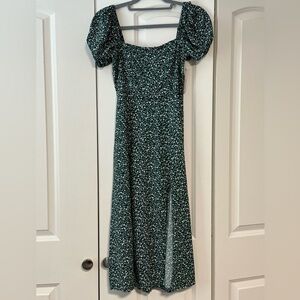 Francesca's Collections Green Floral Maxi Dress